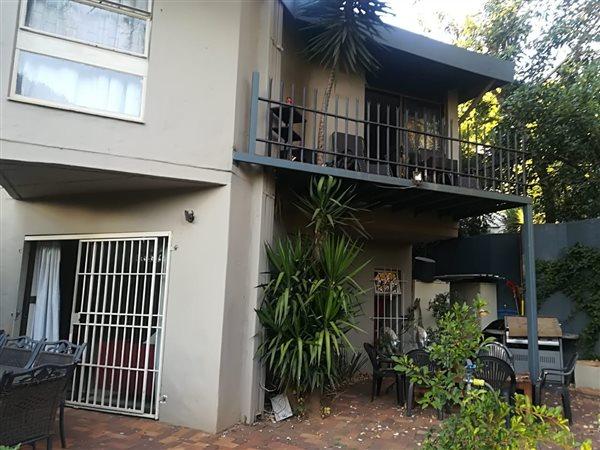 To Let 3 Bedroom Property for Rent in Waterkloof Glen Gauteng