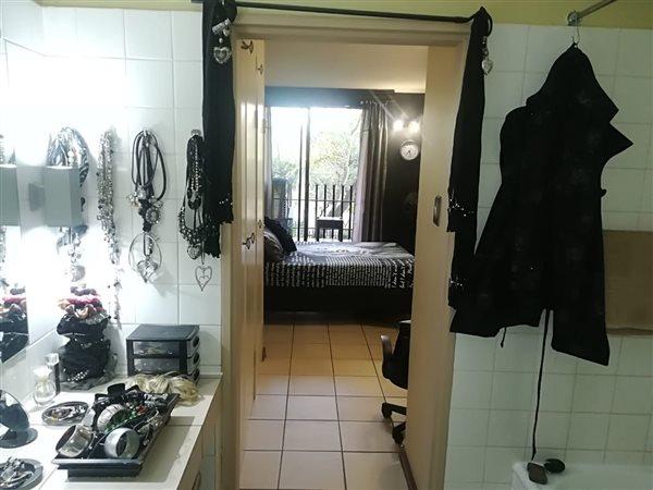 To Let 3 Bedroom Property for Rent in Waterkloof Glen Gauteng