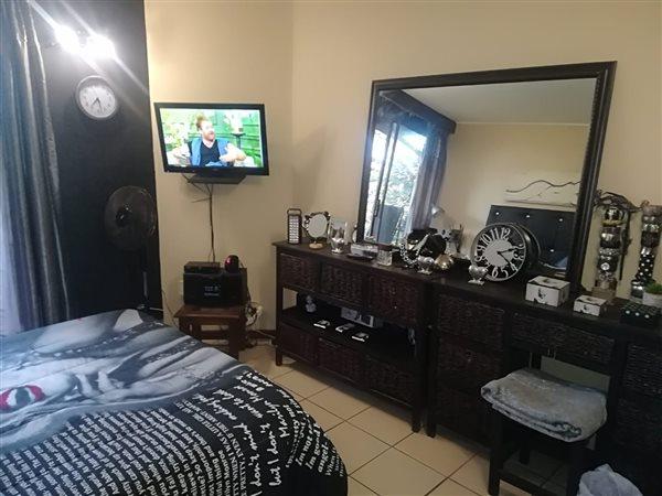 To Let 3 Bedroom Property for Rent in Waterkloof Glen Gauteng