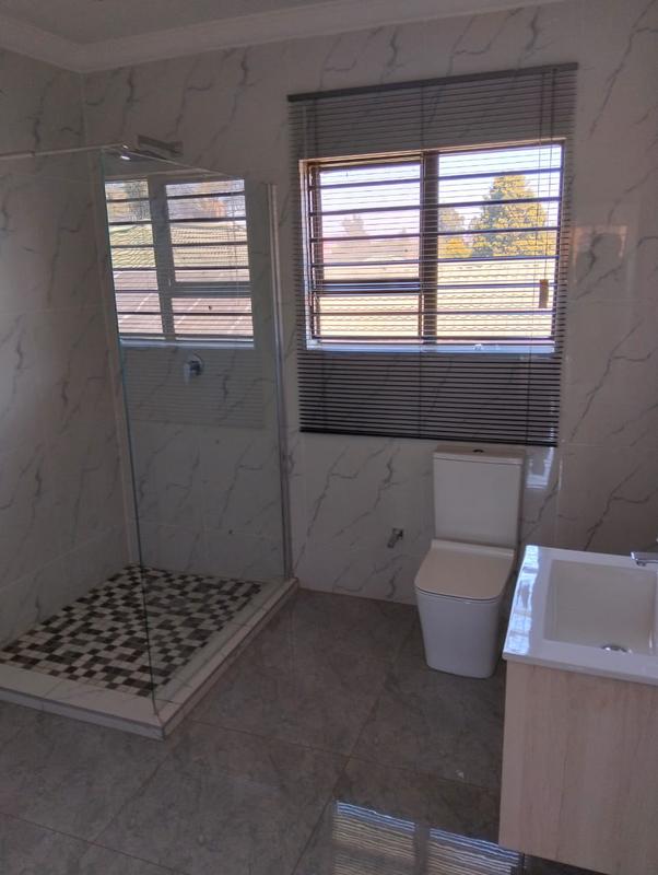 To Let 3 Bedroom Property for Rent in Lenasia Ext 9 Gauteng