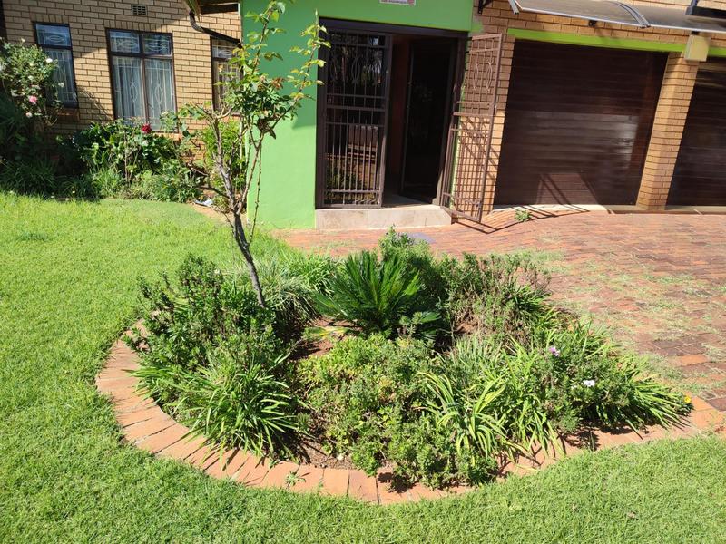 3 Bedroom Property for Sale in Lenasia Ext 9 Gauteng