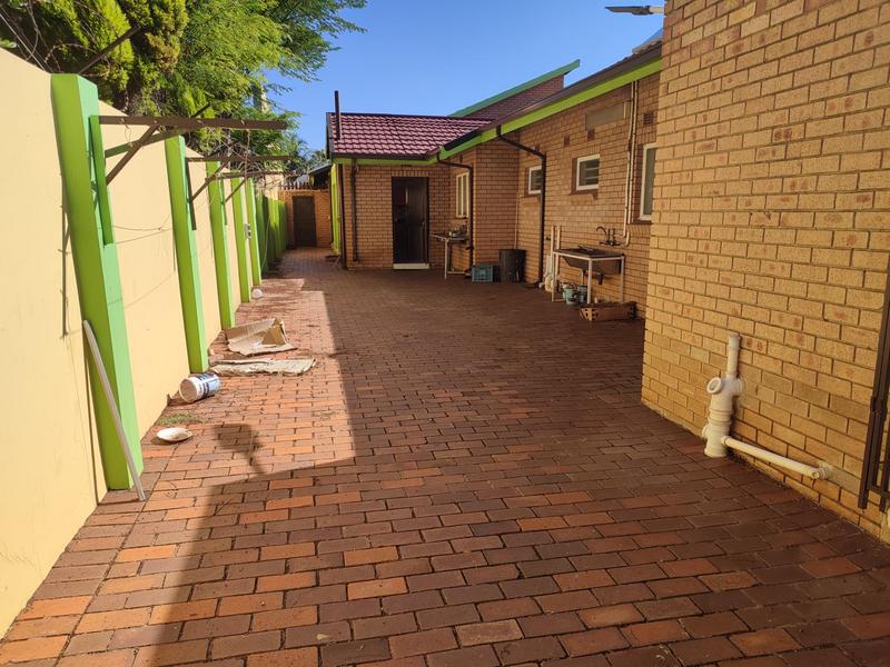 3 Bedroom Property for Sale in Lenasia Ext 9 Gauteng