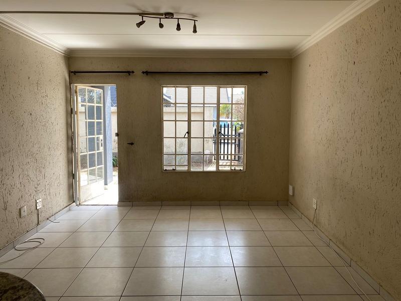 2 Bedroom Property for Sale in Bartlett Gauteng