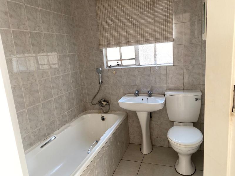 2 Bedroom Property for Sale in Bartlett Gauteng