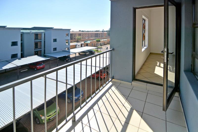 To Let 2 Bedroom Property for Rent in Groblerpark Gauteng