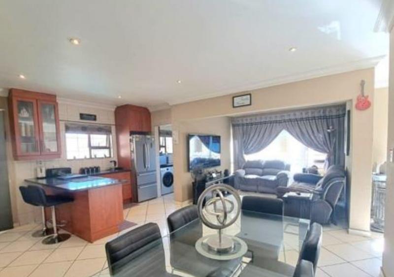 3 Bedroom Property for Sale in New Redruth Gauteng