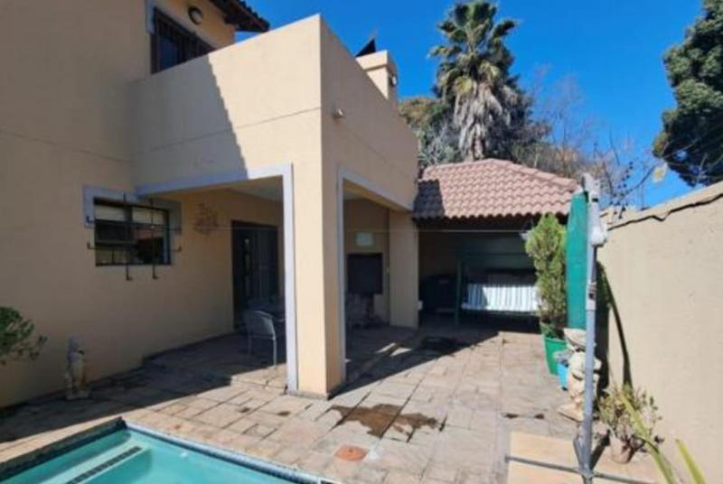 3 Bedroom Property for Sale in New Redruth Gauteng