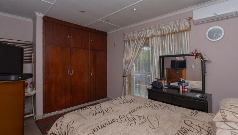 4 Bedroom Property for Sale in Illiondale Gauteng