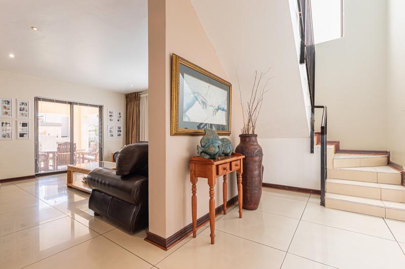 3 Bedroom Property for Sale in Ruimsig Gauteng