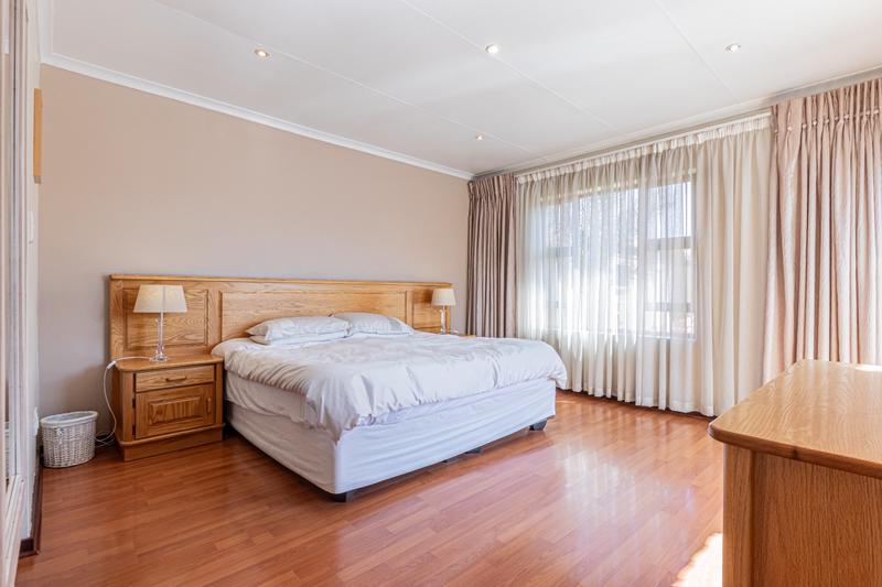 3 Bedroom Property for Sale in Ruimsig Gauteng