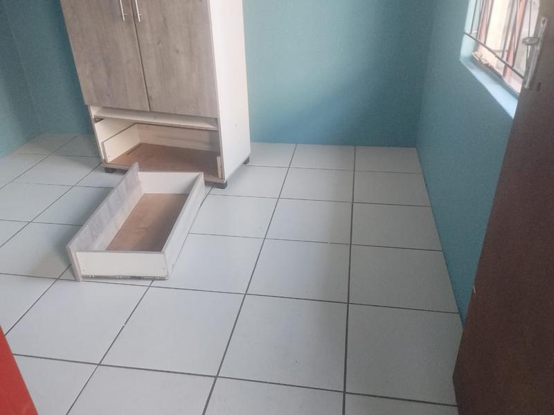 To Let 1 Bedroom Property for Rent in Ebony Park Gauteng