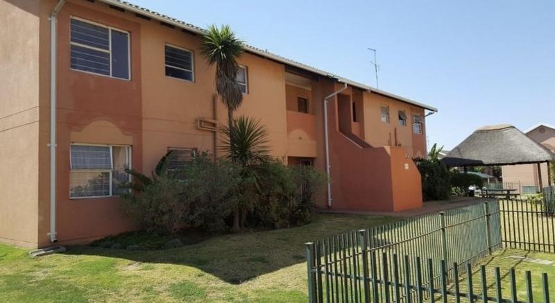 2 Bedroom Property for Sale in Germiston Central Gauteng