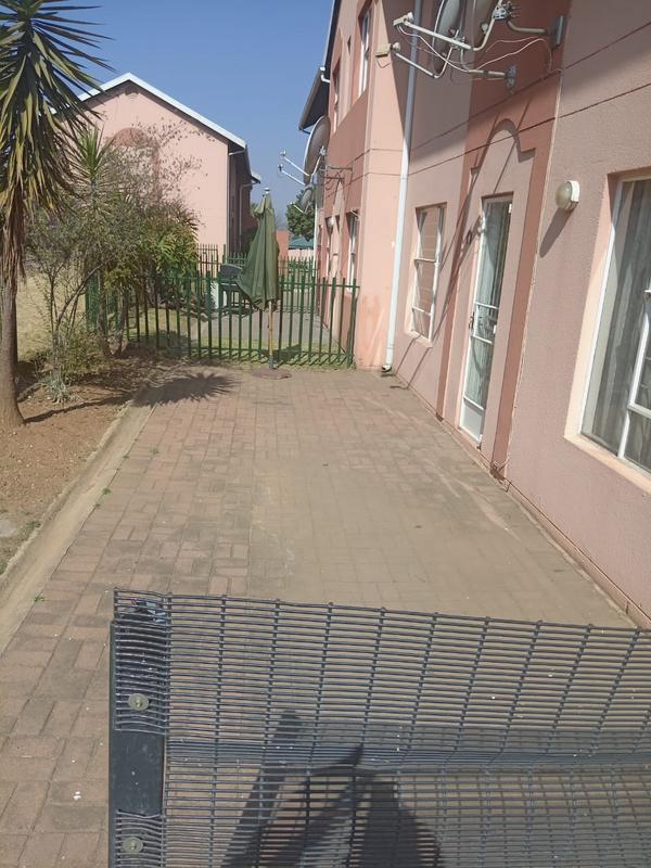 2 Bedroom Property for Sale in Germiston Central Gauteng