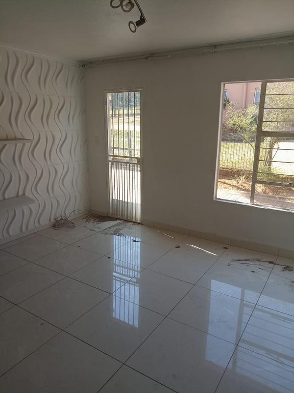 2 Bedroom Property for Sale in Germiston Central Gauteng