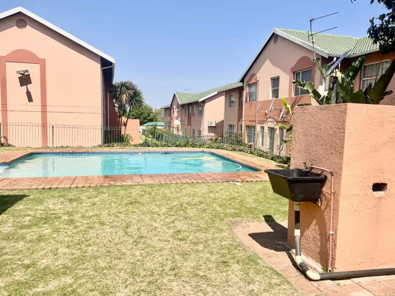 2 Bedroom Property for Sale in Germiston Central Gauteng