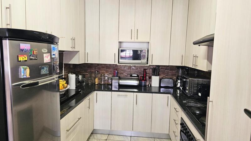 4 Bedroom Property for Sale in Illiondale Gauteng