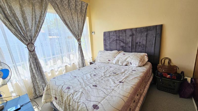 4 Bedroom Property for Sale in Illiondale Gauteng