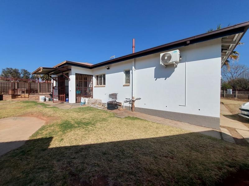 3 Bedroom Property for Sale in West Park Gauteng