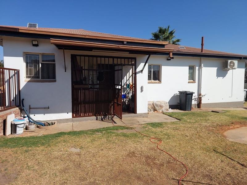 3 Bedroom Property for Sale in West Park Gauteng