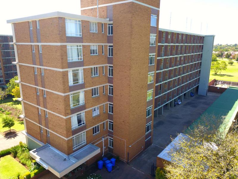 1 Bedroom Property for Sale in Elardus Park Gauteng