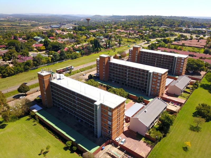 1 Bedroom Property for Sale in Elardus Park Gauteng