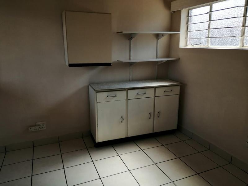 To Let 1 Bedroom Property for Rent in Strubenvale Gauteng