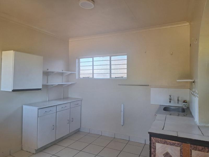 To Let 1 Bedroom Property for Rent in Strubenvale Gauteng