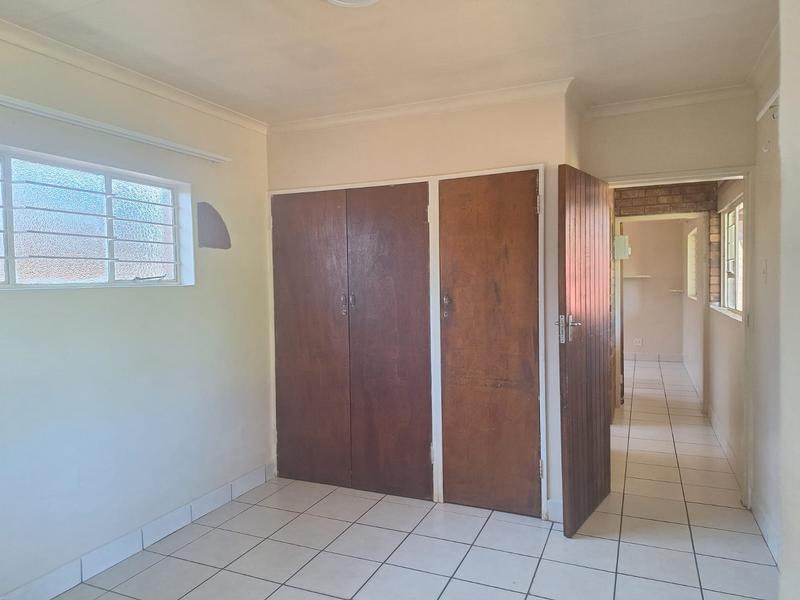 To Let 1 Bedroom Property for Rent in Strubenvale Gauteng