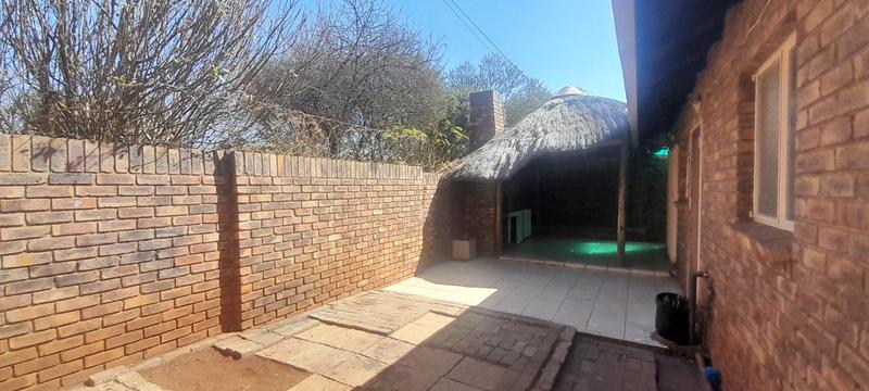 3 Bedroom Property for Sale in Rooihuiskraal North Gauteng