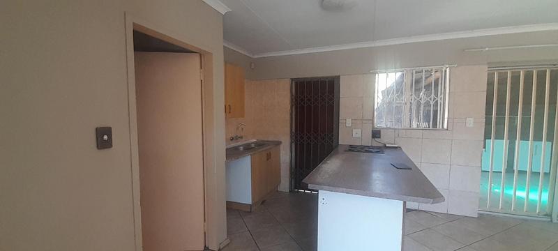 3 Bedroom Property for Sale in Rooihuiskraal North Gauteng