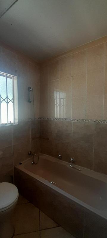 3 Bedroom Property for Sale in Rooihuiskraal North Gauteng