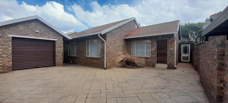 To Let 3 Bedroom Property for Rent in Rooihuiskraal North Gauteng