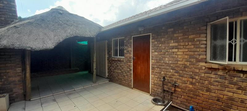 To Let 3 Bedroom Property for Rent in Rooihuiskraal North Gauteng