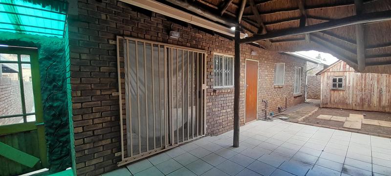 To Let 3 Bedroom Property for Rent in Rooihuiskraal North Gauteng