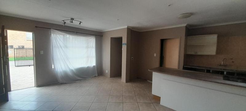 To Let 3 Bedroom Property for Rent in Rooihuiskraal North Gauteng