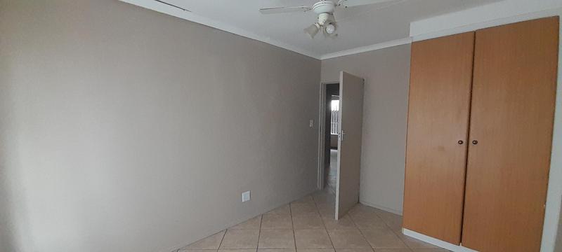 To Let 3 Bedroom Property for Rent in Rooihuiskraal North Gauteng