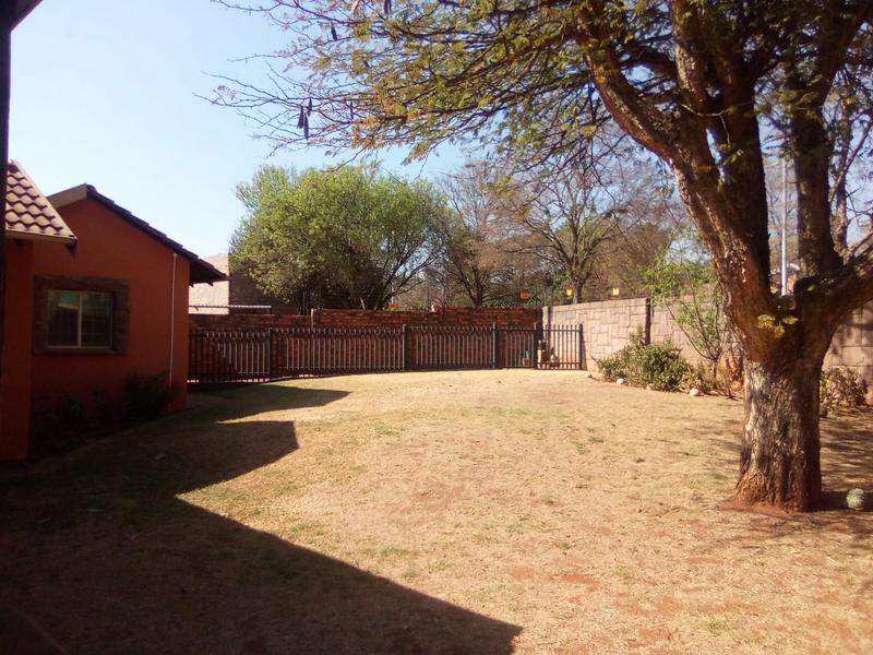 To Let 4 Bedroom Property for Rent in Rooihuiskraal Gauteng