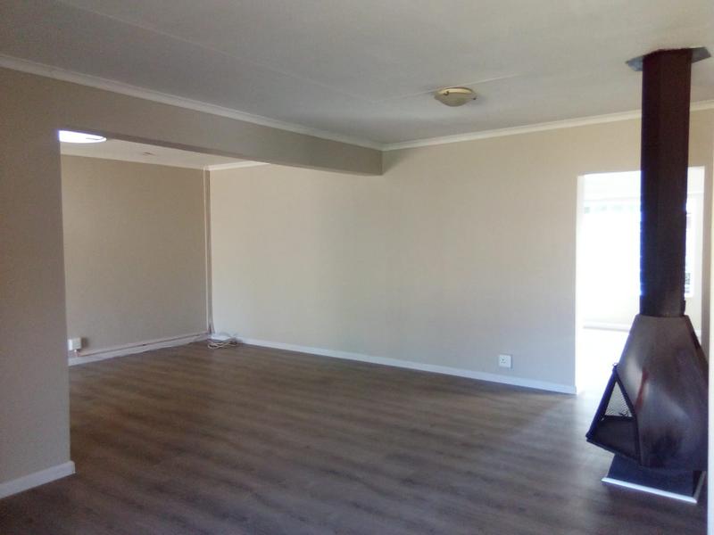 To Let 4 Bedroom Property for Rent in Rooihuiskraal Gauteng