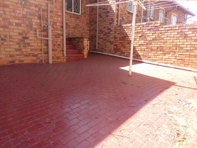 To Let 2 Bedroom Property for Rent in Rant En Dal Gauteng