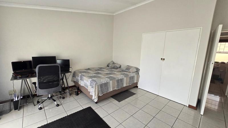 2 Bedroom Property for Sale in Kilner Park Gauteng