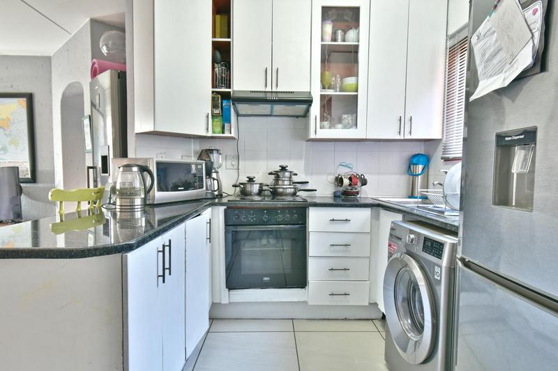 2 Bedroom Property for Sale in Bromhof Gauteng