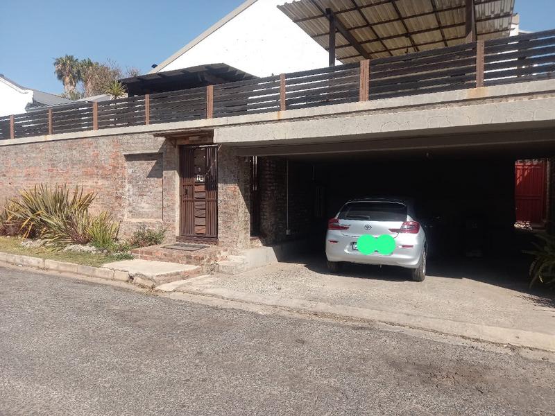 5 Bedroom Property for Sale in Orange Grove Gauteng