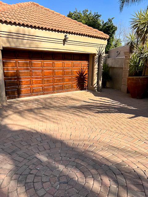 To Let 4 Bedroom Property for Rent in Boskruin Gauteng