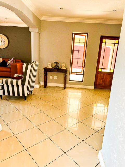 To Let 4 Bedroom Property for Rent in Boskruin Gauteng