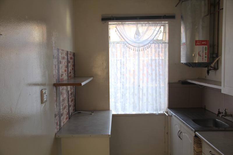 To Let 1 Bedroom Property for Rent in Sunnyridge Gauteng