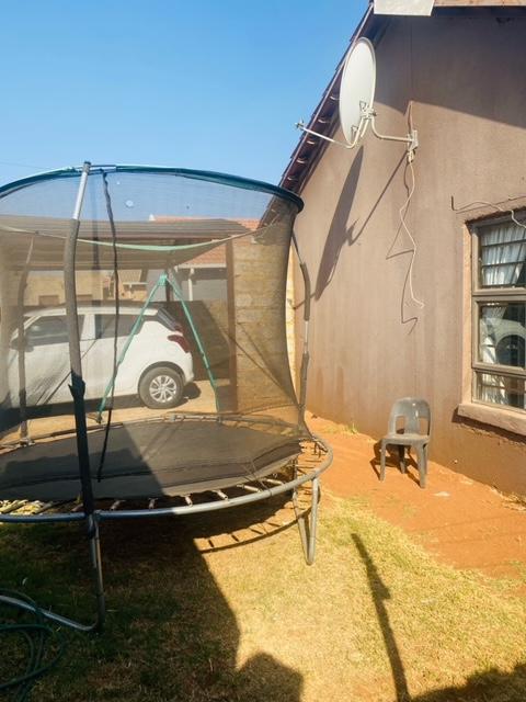 3 Bedroom Property for Sale in Protea Glen Gauteng