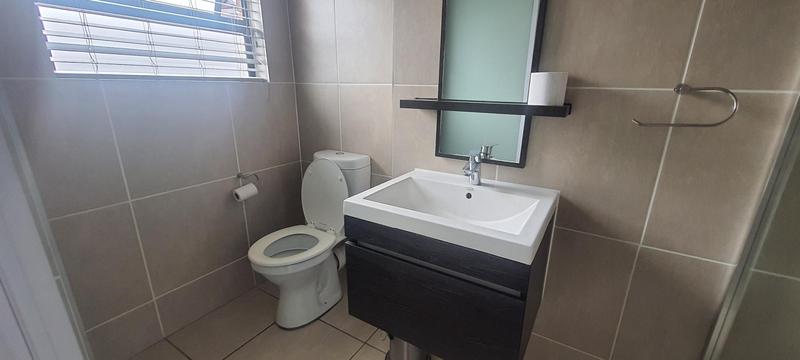 To Let 3 Bedroom Property for Rent in Olivedale Gauteng