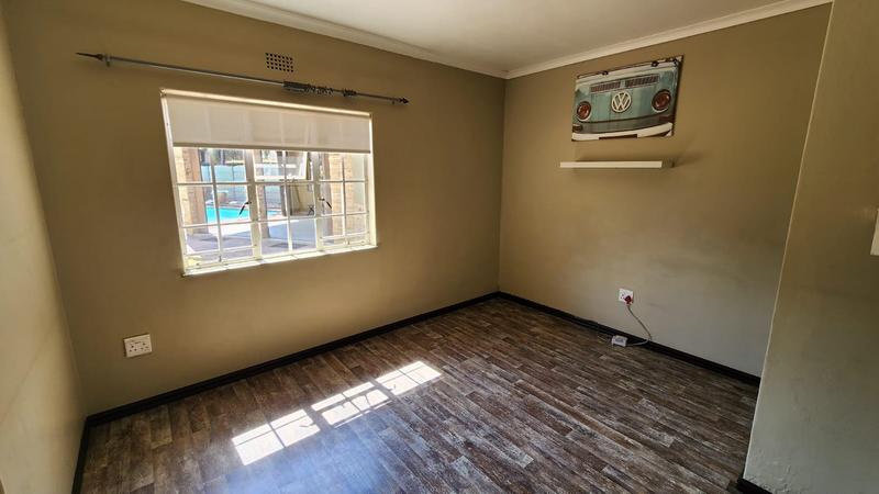 3 Bedroom Property for Sale in Brackendowns Gauteng