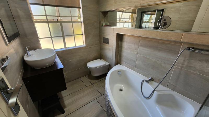 3 Bedroom Property for Sale in Brackendowns Gauteng