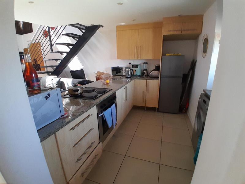 1 Bedroom Property for Sale in Rooihuiskraal North Gauteng